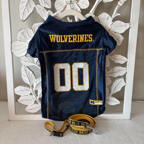 Pets First - University of Michigan - Pet Jersey, Leash and Collar - Picture 1 of 9
